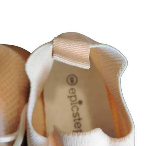 Pink and Blue Athletic Shoes with Breathable Mesh and Modern Design - Picture 4 of 10